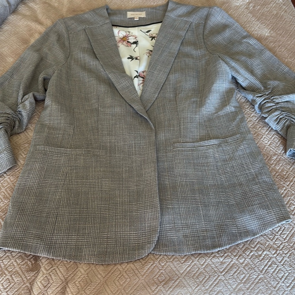Women’s blazer